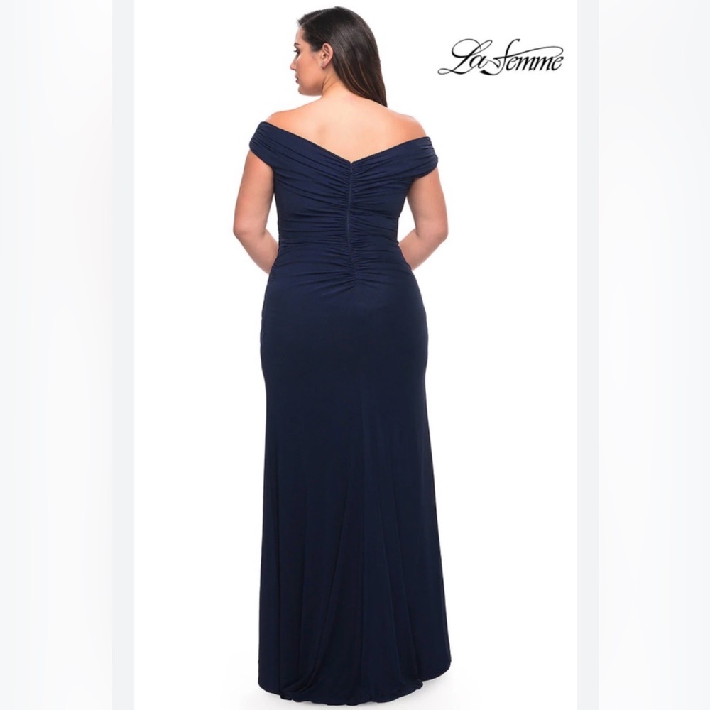 Navy blue formal dress from the La Femme Curve collection NWOTS